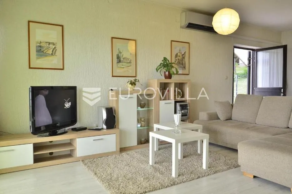 crikvenica, kuća s 8 apartmana i bazenom, 500 m od mora, izvrsna investicija - slika 5