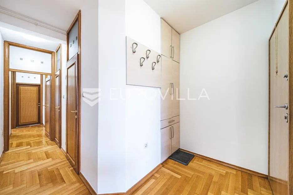 medveščak, nemetova, četverosoban stan 82 m² u novijoj gradnji, ukupne površine 105 m², garaža - slika 16