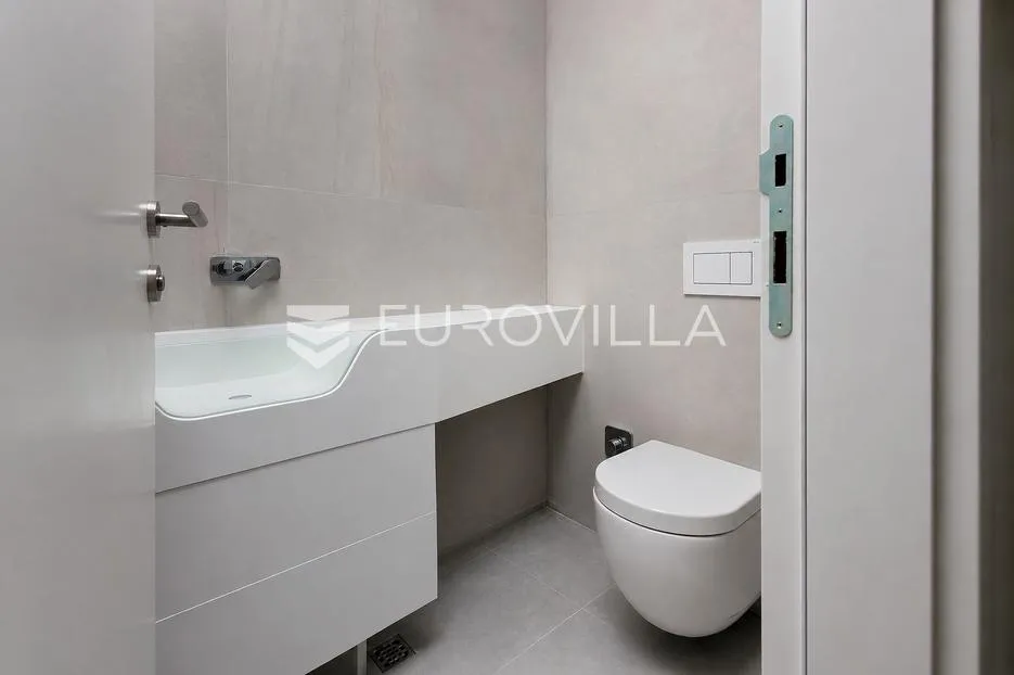 opatija privé, ekskluzivan četverosoban stan 139 m², bazen, teretana - slika 12