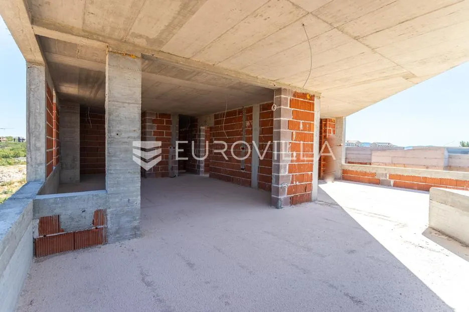 vodice, prekrasan trosoban penthouse s pogledom na more, 143,31 m² - slika 19