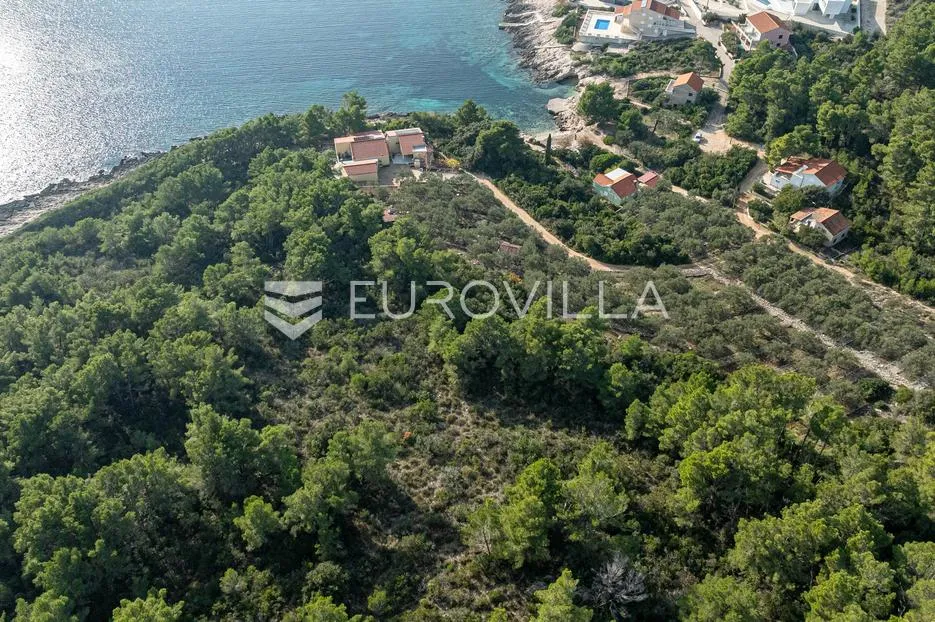 otok korčula, vela luka, građevinsko zemljište uz more - slika 10