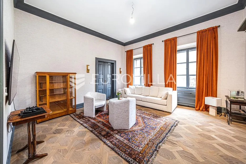 zagreb, gornji grad, demetrova ulica, luksuzan peterosoban stan 260 m² u palači s atrijem - slika 22