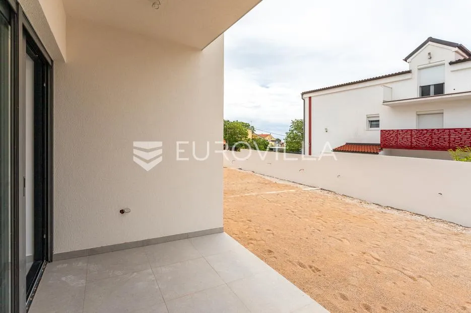 vodice, prostran dvosoban stan, 115,56 m² - slika 13