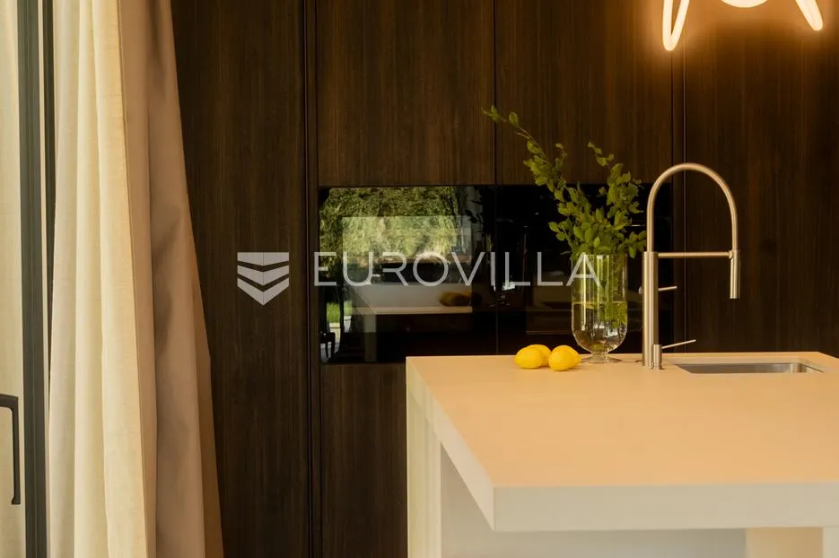 istra, poreč, vrhunska vila sa bazenom - slika 35