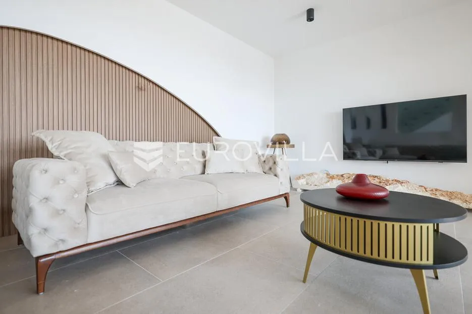 zadar, maslenica, luksuzna vila s bazenom i neometanim pogledom na more 254 m² - slika 25