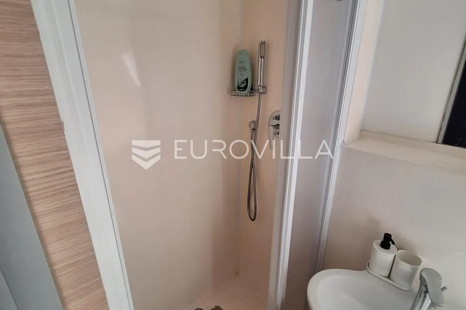 duga resa, mrežnički brig, kuća 128 m² s 3 apartmana, blizina rijeke mrežnice - slika 10