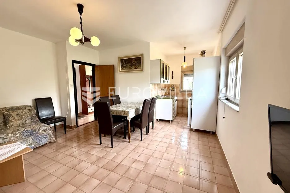 medulin, kuća sa tri apartmana i pogledom na more - slika 10