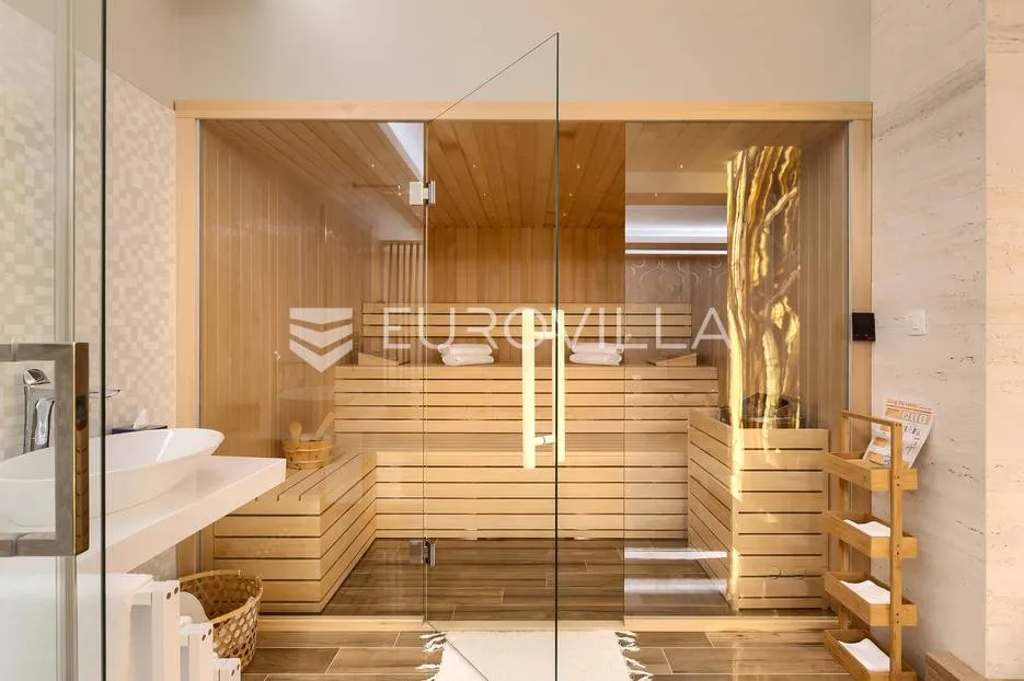 rovinj, rovinjsko selo, prekrasna villa s wellnessom i bazenom, 224 m² - slika 83