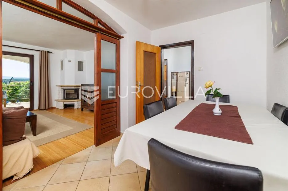 krk, punat, samostojeća kuća s dva apartmana po 100 m², studio apartman, bazen, garaža, sauna - slika 16