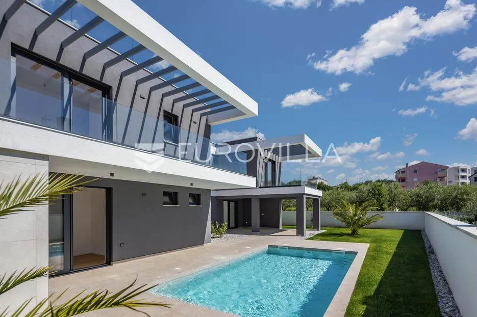 istra, pomer, unikatna, moderna villa 20 m od mora 417 m² - slika 61