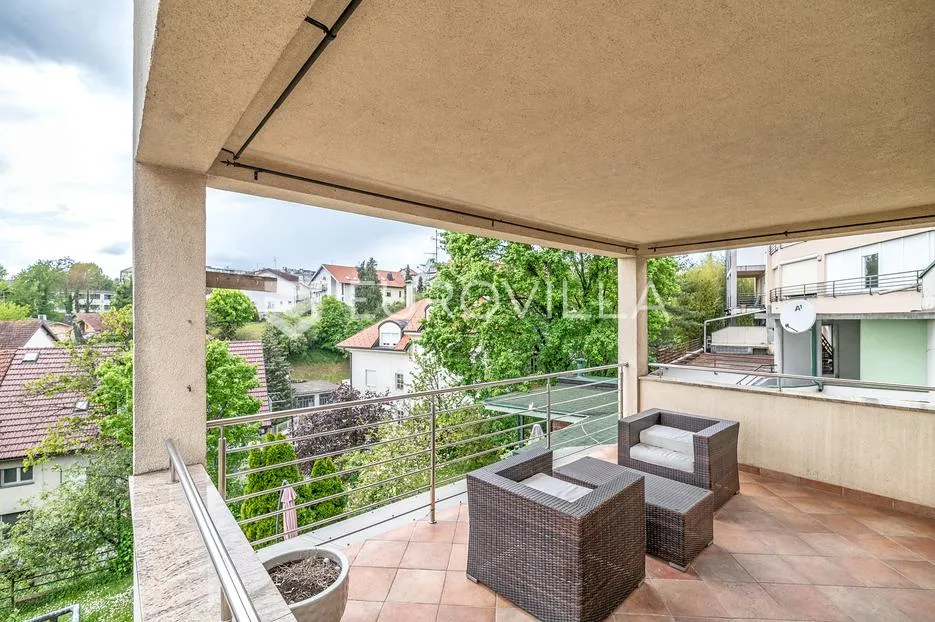 zagreb, maksimir, komforan trosoban stan s parkirnim mjestom 90 m² - slika 8