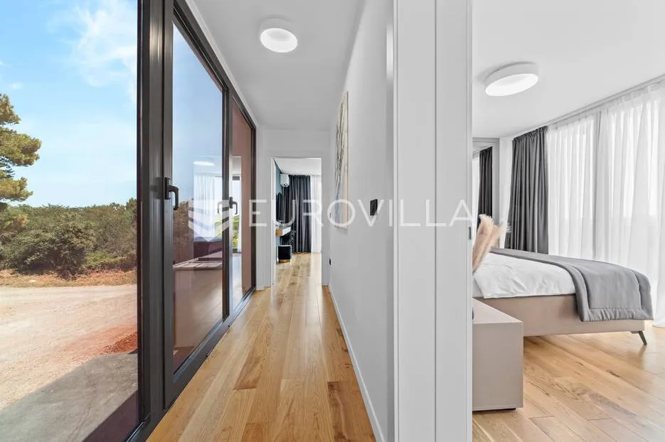 istra, medulin, prekrasna moderna dvojna vila nkp 220m2 - slika 13