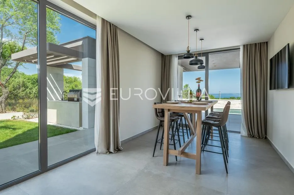 istra, krnice, impresivna dizajnerska vila s pogledom na more - slika 55