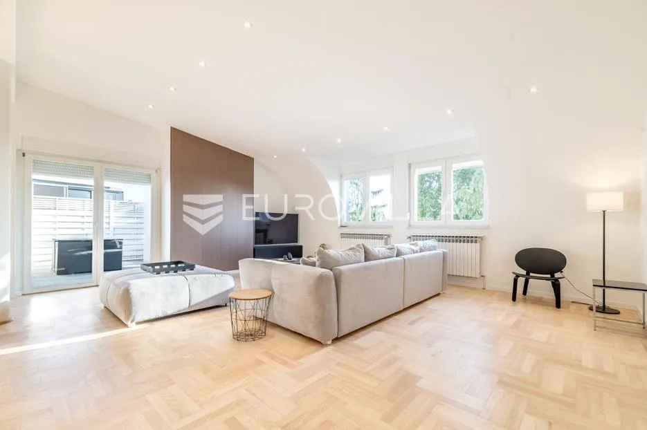 šalata najam komforan potpuno renoviran trosoban stan 140 m² - slika 2