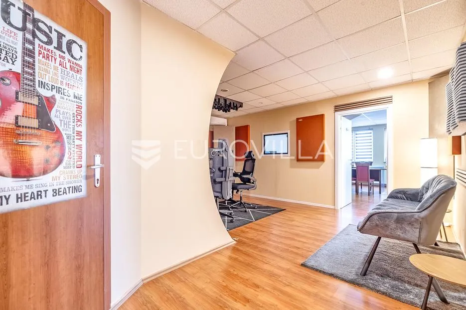 rugvica, poslovni kompleks površine 2.970 m² na zemljištu od 24.545 m² - slika 15
