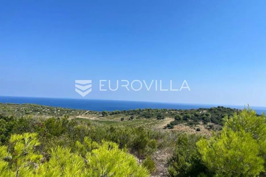 Vis, Kulor/Smokova, atraktivno zemljište površine 13698 m2 sa pogledom na more - Milna, Vis