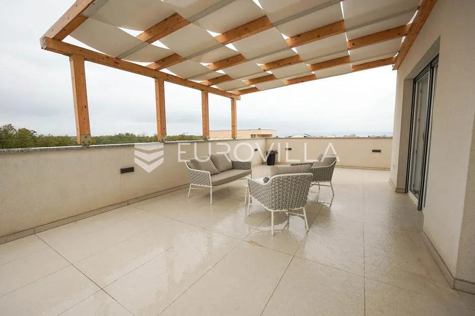 zadar, privlaka, moderan dvosoban penthouse s prekrasnim pogledom na more - slika 12