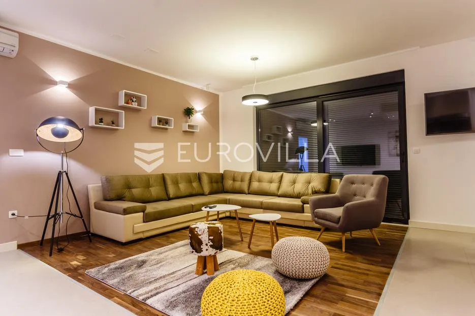 kaštela, kaštel stari, jedinstvena vila s veličanstvenim pogledom - slika 16