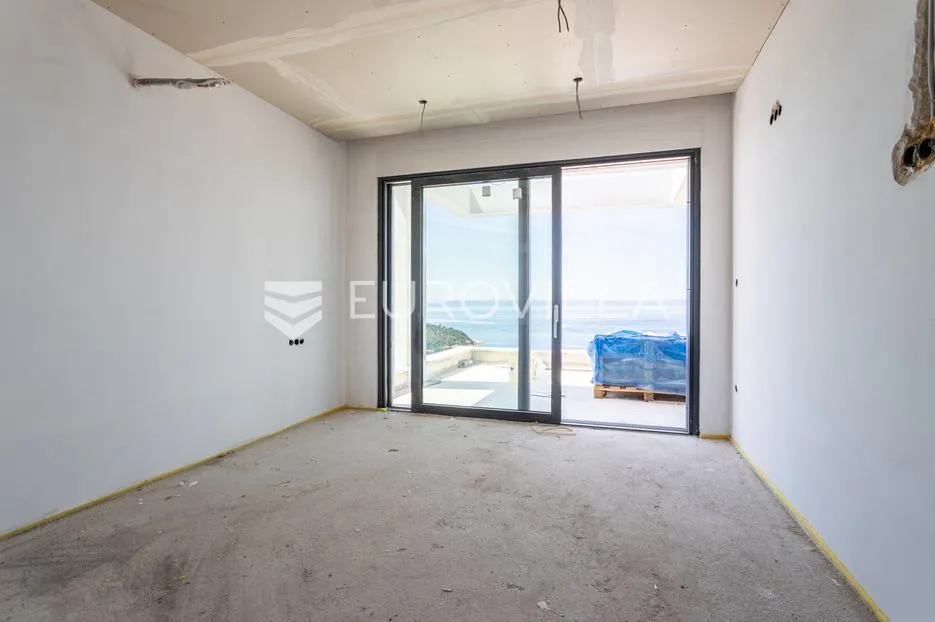 makarska, ekskluzivan penthouse s bazenom i panoramskim pogledom na more - slika 6