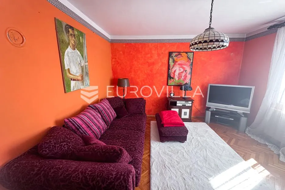 vinkovci, centar, 249.54 m² kuća na 3 etaže pomoćna zgrada te garaža - slika 9