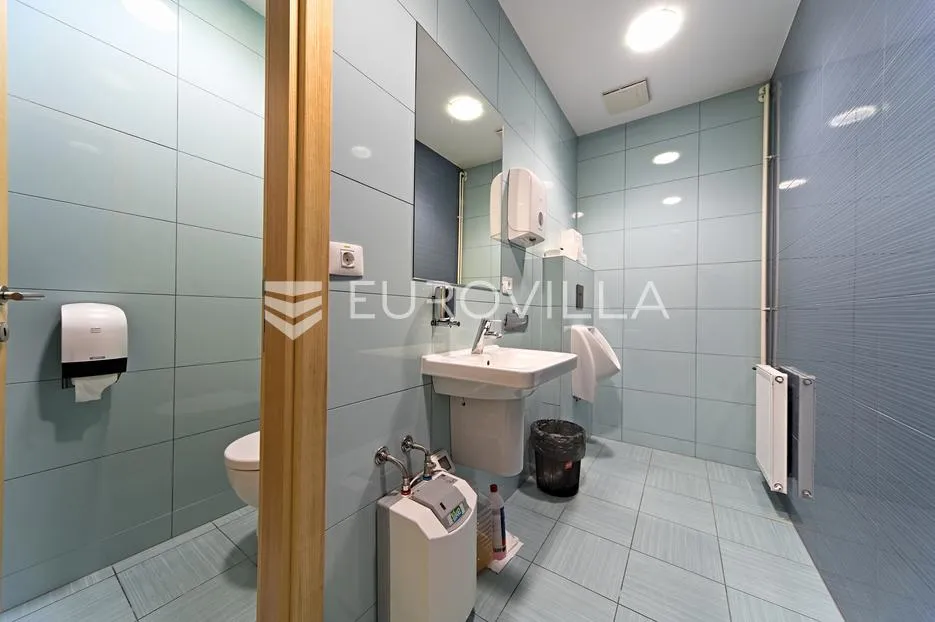 osijek, centar, uređen poslovni ured za najam, 374 m², novogradnja - slika 13