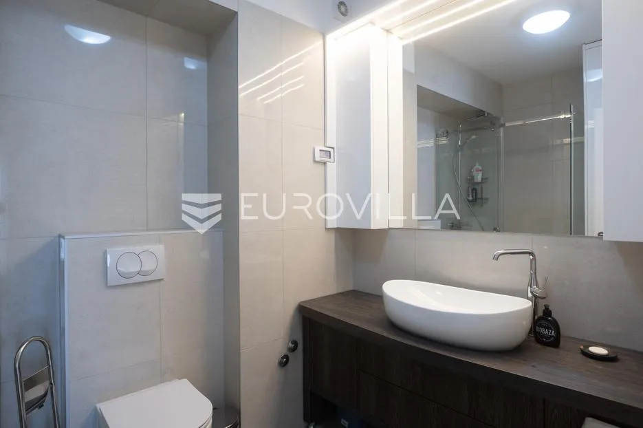 zadar, borik, luksuzan penthouse površine 137,26 m² s terasama na top lokaciji - slika 21