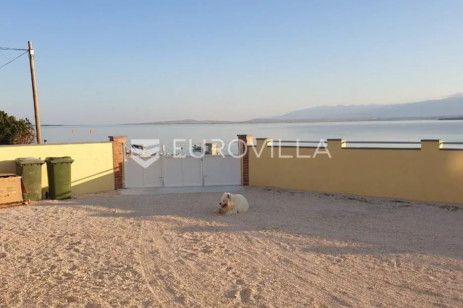 nin, ždrijac, prekrasna apartmanska vila, prvi red do mora - slika 20