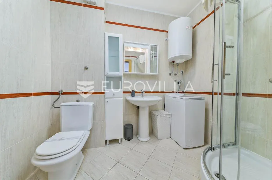 selce, zimski najam, prostrani dvosobni apartman površine 75 m² s pogledom na more - slika 5