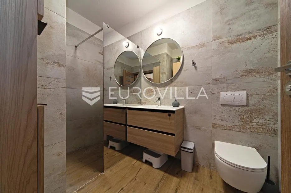osijek, gornji grad/centar, moderan peterosoban stan 150 m² u novogradnji - slika 9