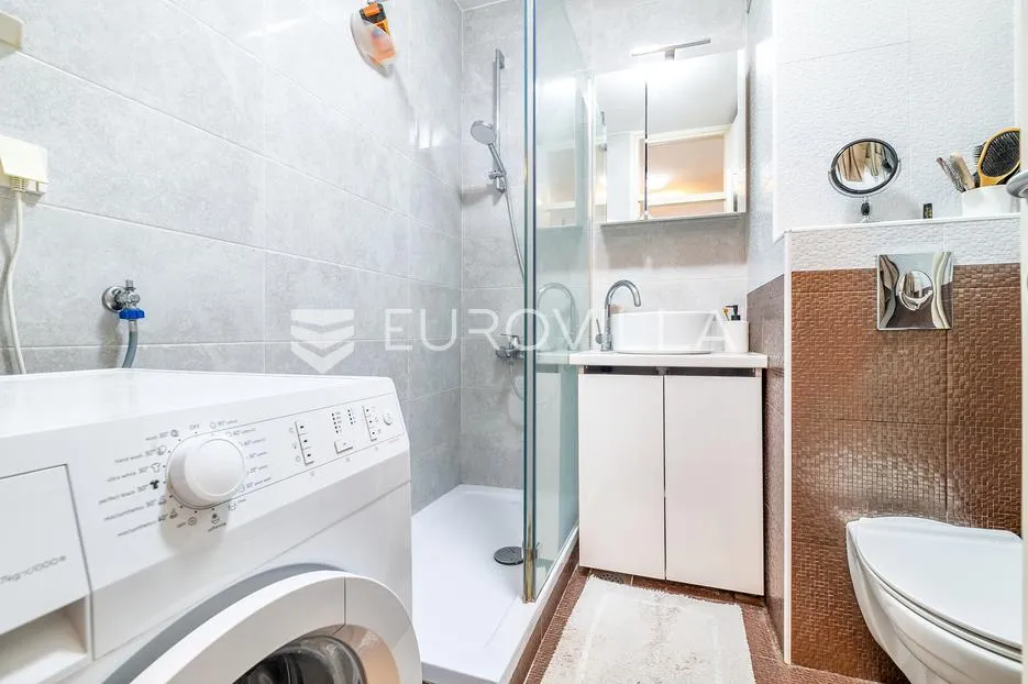 zagreb, jarun, dvosoban stan s loggiom, 64 m² - slika 5