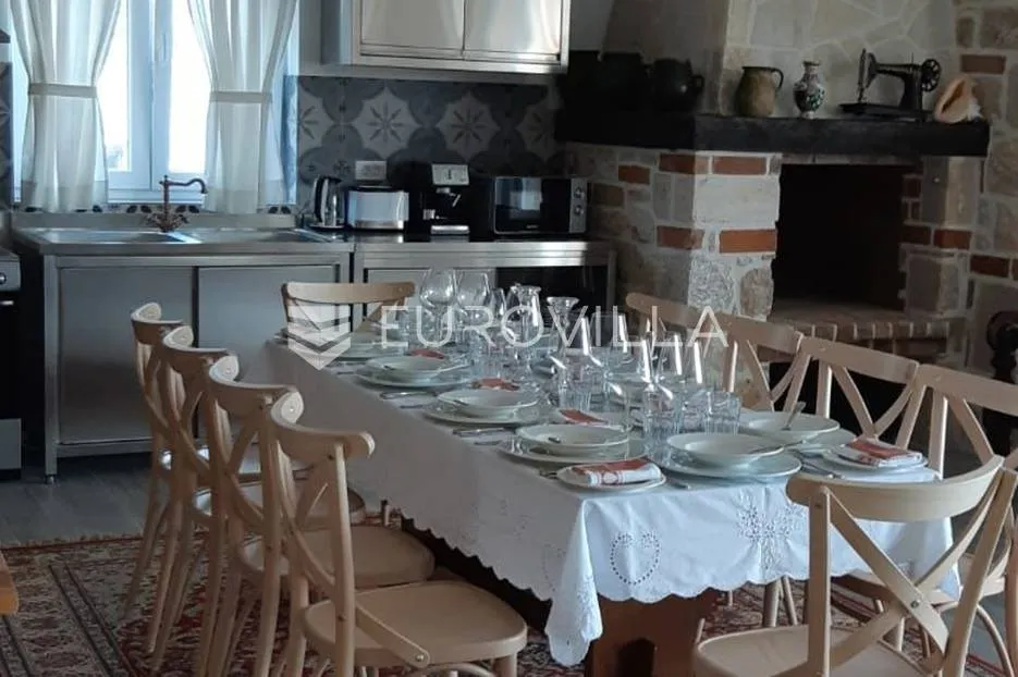 pašman, ždrelac, prekrasna kamena kuća s bazenom i pogledom na more - slika 3