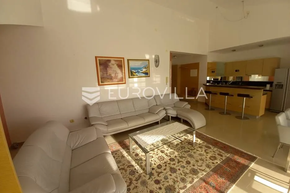 pula, pješčana uvala, penthouse s pogledom na more, vrtom, parking mjestom, 150 m² - slika 11