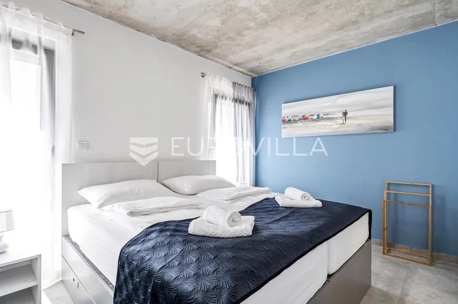 šibenik, žaborić, moderna villa s bazenom - slika 20