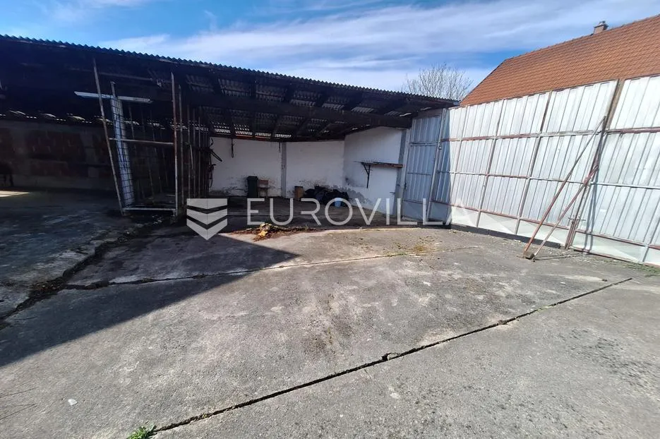ogulin, sabljak selo, kuća 350 m² s gospodarskim zgradama, 70 m do jezera sabljaci - slika 12