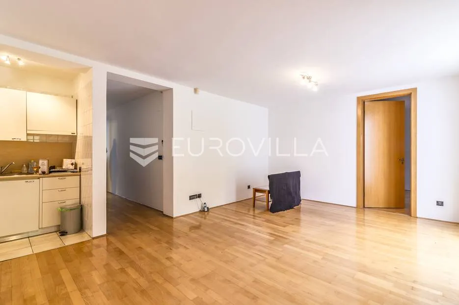 zagreb, mlinovi, luksuzna vila 860 m² na zemljištu 2600 m² - slika 34