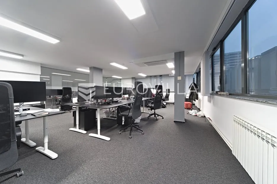 osijek, centar, poslovni prostor od 500 m² na tri etaže - slika 12