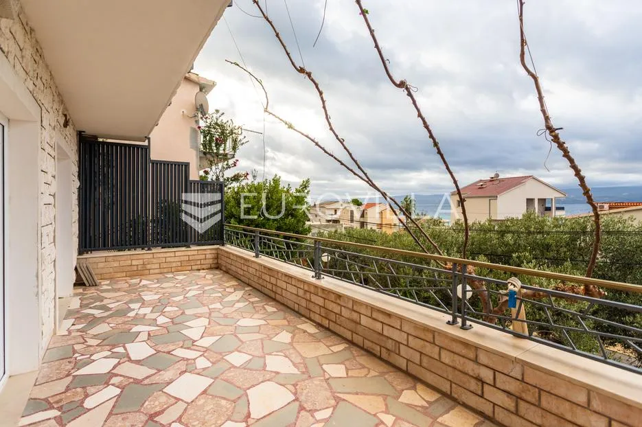 omiš, duće, prostrani dvosoban stan, 95,20 m² - slika 12