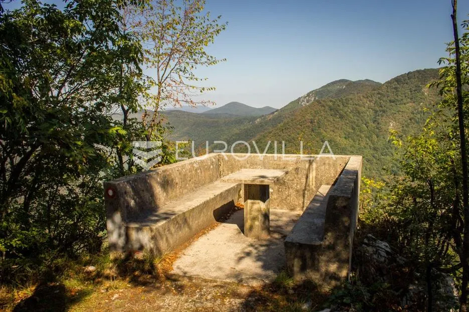 vrbovsko, lukovdol, šuma površine 31 000 m² - slika 2