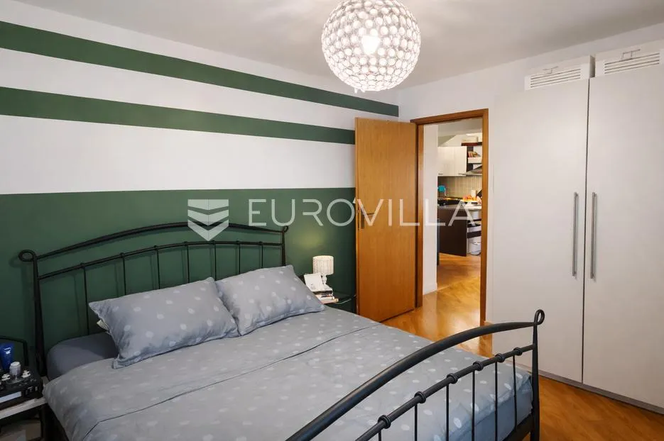 vinkovci, centar, dvosoban stan na izvrsnoj lokaciji u pješačkoj zoni, 78.71 m², 2. kat - slika 9