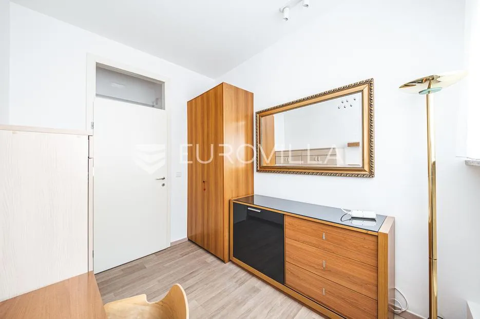 zagreb, maksimir, trosoban stan 54 m², prvi najam - slika 6