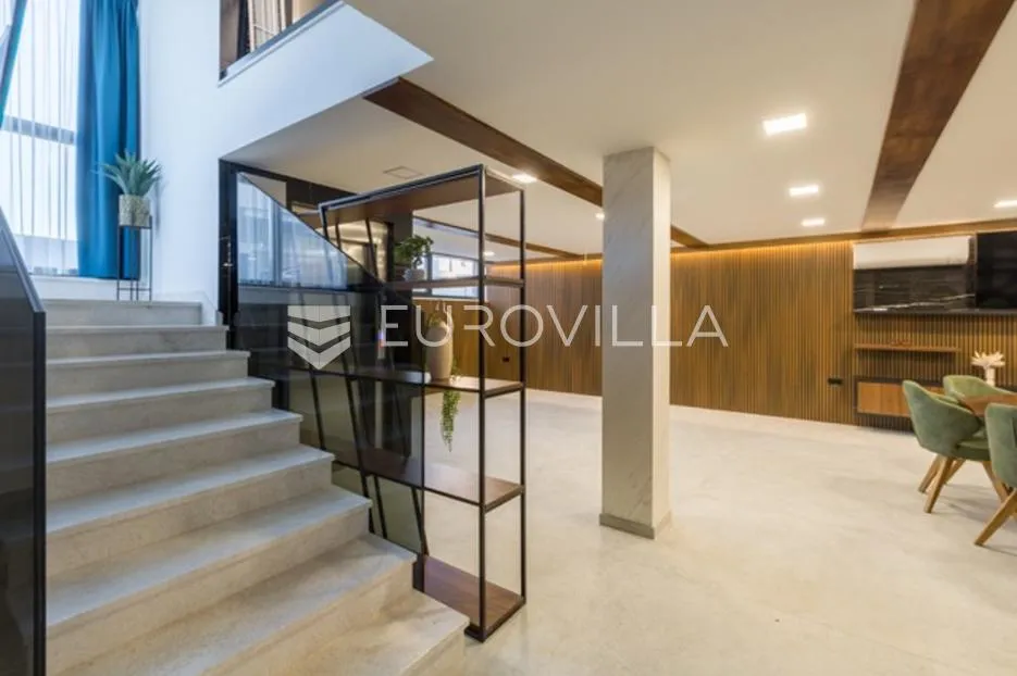 medulin, besprijekornog luksuzna vila 400 m² s bazenom, 300 m od plaže - slika 53