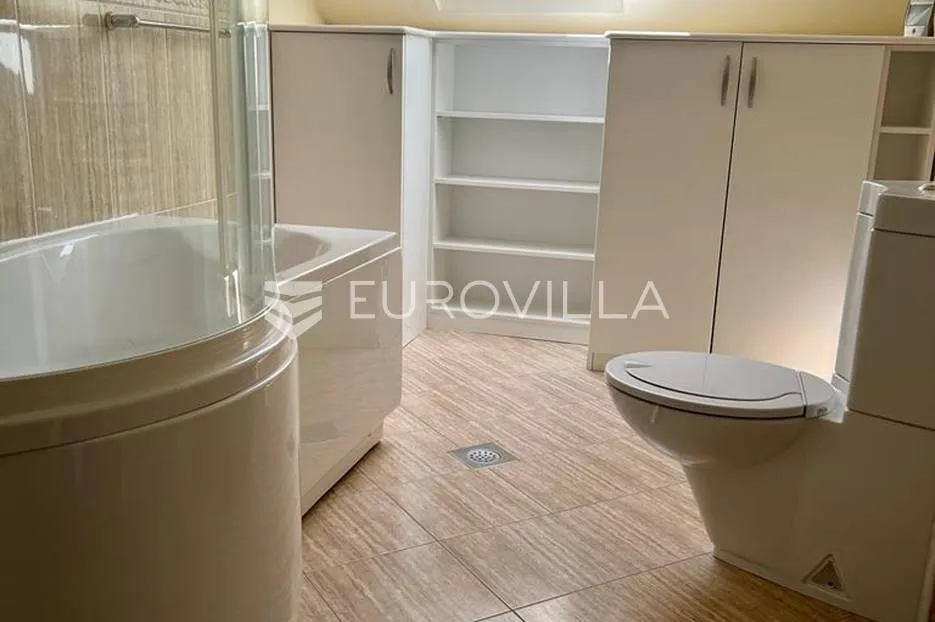 rakovica, plitvička jezera, obiteljska kuća 600 m² na zemljištu 41416 m² - slika 28