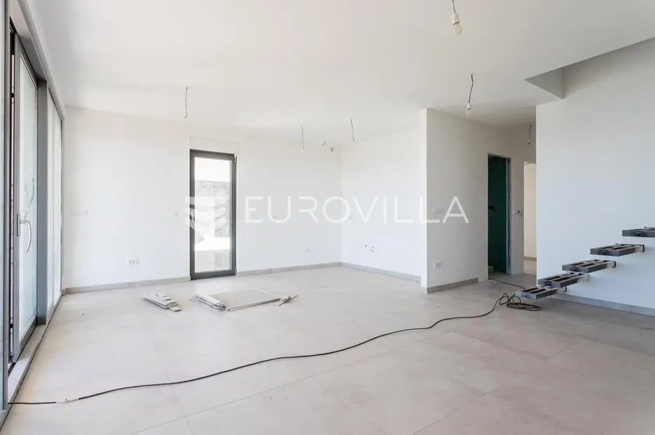 trogir, čiovo, ekskluzivan penthouse s privatnim bazenom - slika 3