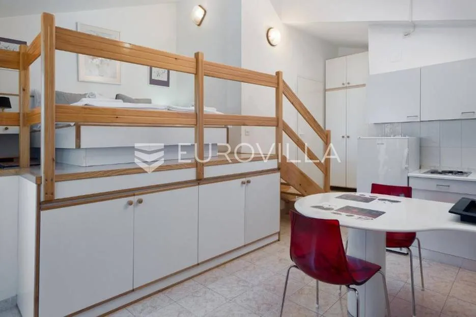medulin, pješčana uvala - kuća blizu mora s bazenom, 4 apartmana - slika 15