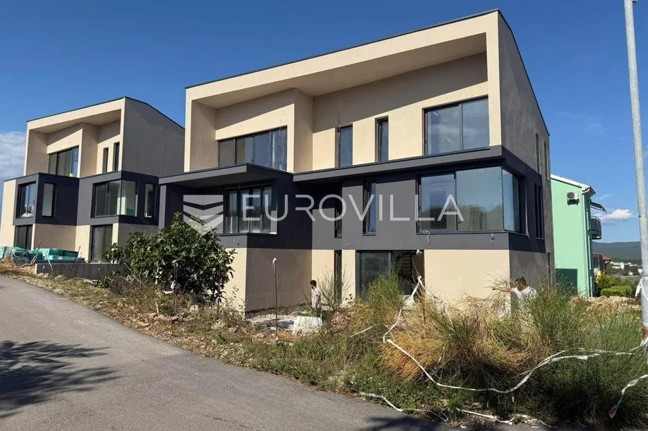 Krk, grad Krk, stan 79,75 m2 , luksuzna novogradnja