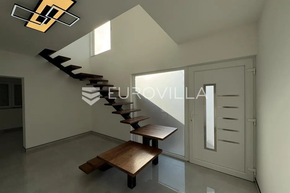 slavonski brod, naselje matije ivanića, kuća 190 m² - slika 3