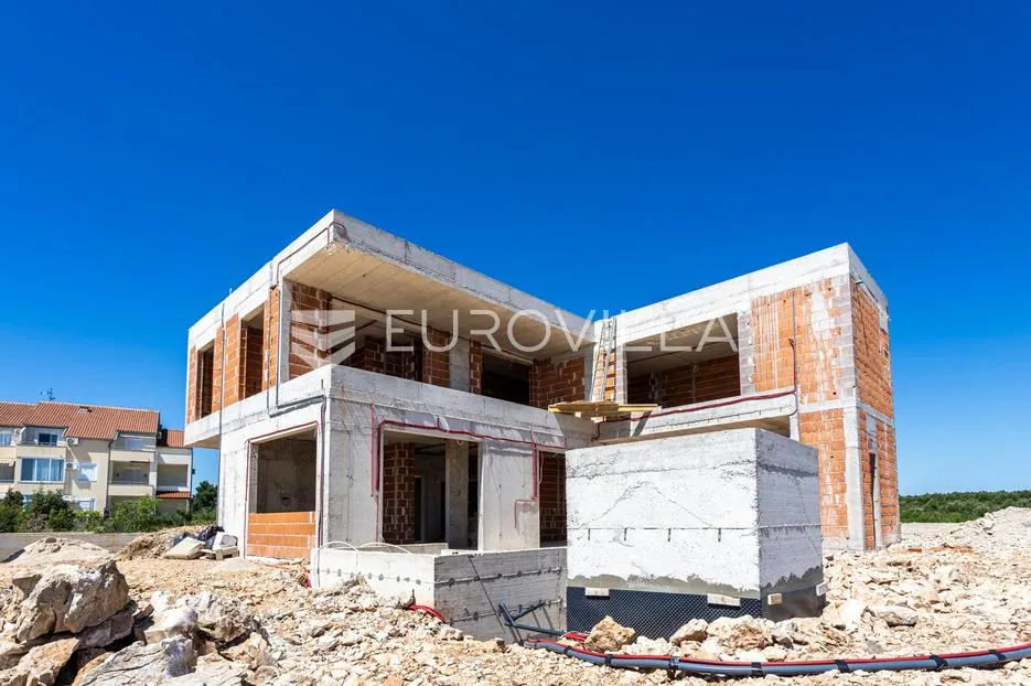 vodice, premium vila s bazenom i jacuzzijem u izgradnji, zemljište 600 m² - slika 10