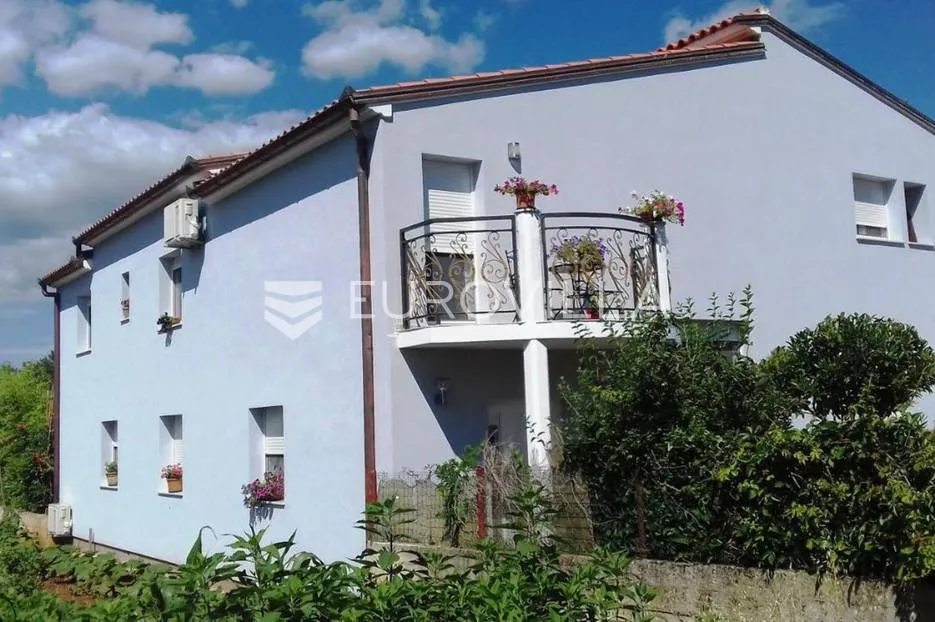pula, apartmanska kuća na izoliranoj lokaciji - slika 8