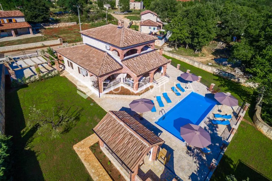 istra, višnjan, autentična istarska kamena kuća s bazenom i velikom okućnicom - slika 43