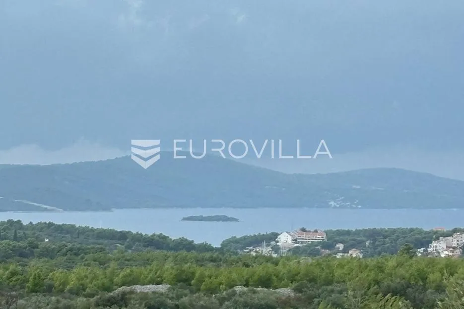 brač, milna: poljoprivredno zemljište s pogledom na more - slika 1